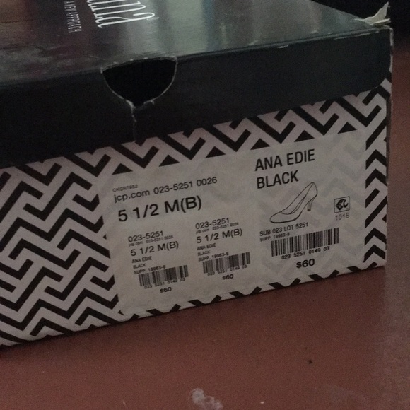 Heels - Picture 5 of 5